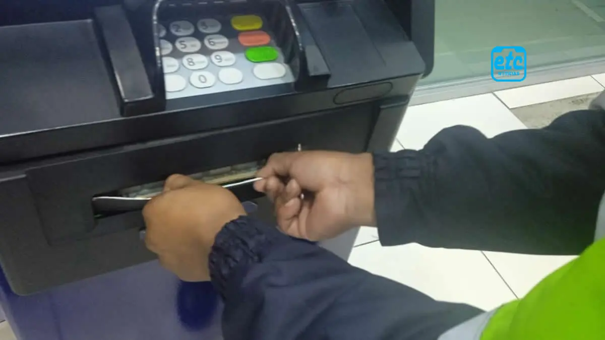 Barranca: frustran robo de dinero en cajero automático por billetes trabados